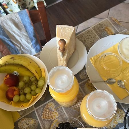 La Frasca Bed and Breakfast Coltaro Esterno foto
